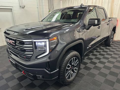 Used 2026 GMC Sierra 1500 AT4 w/ Technology Package AWD/4WD image 4