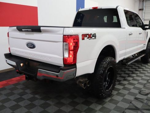 Used 2019 Ford F250 XLT w/ XLT Premium Package AWD/4WD image 25