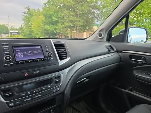 Used 2019 Honda Ridgeline Sport image 20
