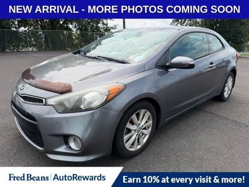 Used 2015 Kia Forte Koup EX w/ EX Premium Package FWD image 3