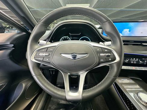 Used 2023 Genesis GV70 3.5T Sport w/ Sport Prestige Package AWD/4WD image 15