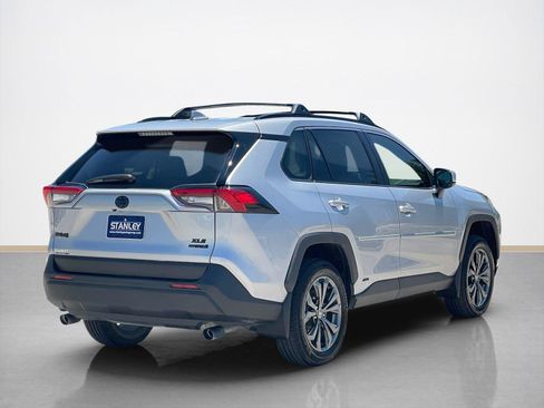 Used 2024 Toyota RAV4 XLE Premium AWD/4WD image 8