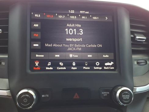 Used 2019 RAM 1500 Big Horn AWD/4WD image 19