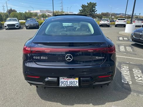 Used 2023 Mercedes-Benz EQS 580 4MATIC Sedan image 4
