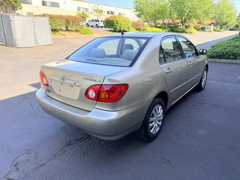 Used 2004 Toyota Corolla LE FWD image 5
