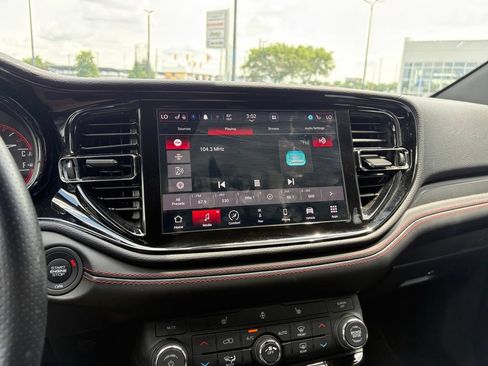Used 2025 Dodge Durango GT AWD/4WD image 17