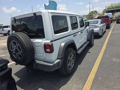 Used 2021 Jeep Wrangler Unlimited Sport w/ Sun And Sound Package AWD/4WD image 4