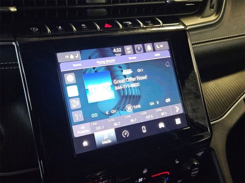 Used 2023 Jeep Grand Cherokee Altitude image 20