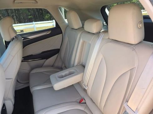 Used 2017 Lincoln MKC Premiere image 39