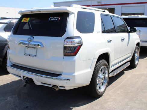 Used 2022 Toyota 4Runner Limited AWD/4WD image 10