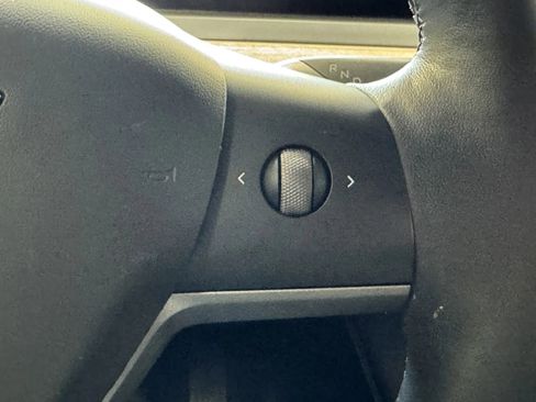 Used 2023 Tesla Model 3 Standard Range RWD image 15