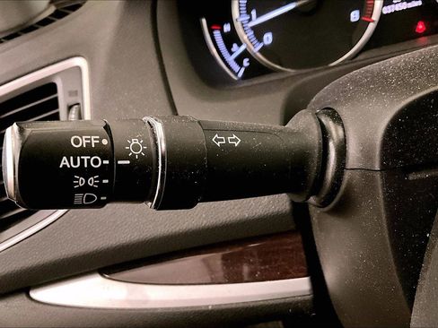 Used 2017 Acura TLX w/ Technology Package image 30