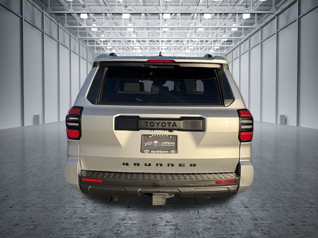 Used 2025 Toyota 4Runner SR5 AWD/4WD image 25