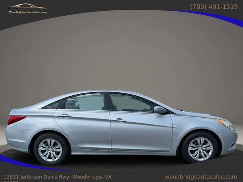 Used 2012 Hyundai Sonata GLS FWD image 2