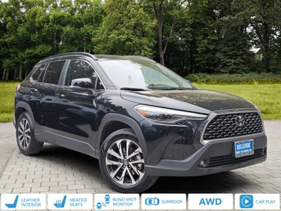 Used 2025 Toyota Corolla Cross XLE w/ Convenience Package