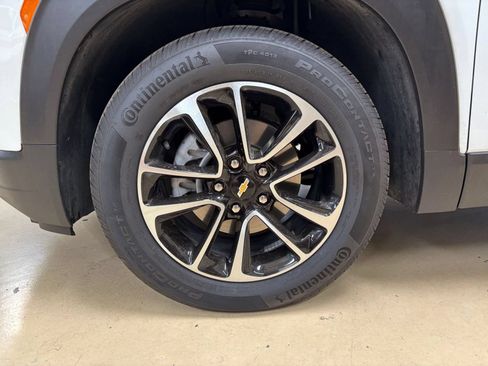 Used 2025 Chevrolet TrailBlazer LT FWD image 29