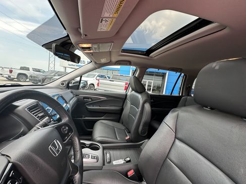 Used 2022 Honda Pilot Special Edition image 9