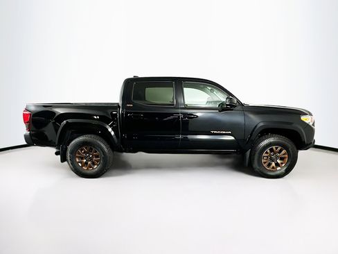 Used 2019 Toyota Tacoma SR5 image 10