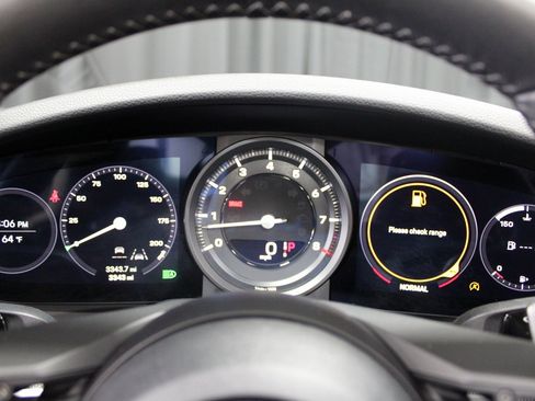 Certified 2024 Porsche 911 Carrera image 23