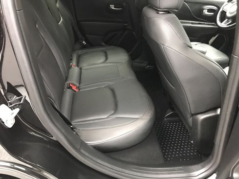 Used 2023 Jeep Renegade Limited AWD/4WD image 16
