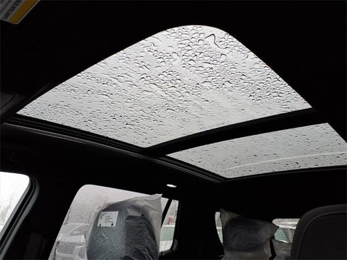 New 2026 Chevrolet Equinox LT image 15