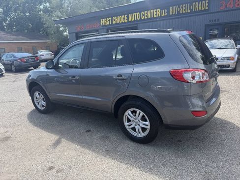 Used 2010 Hyundai Santa Fe GLS FWD image 2
