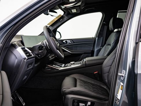 New 2026 BMW X7 xDrive40i w/ M Sport Package image 23