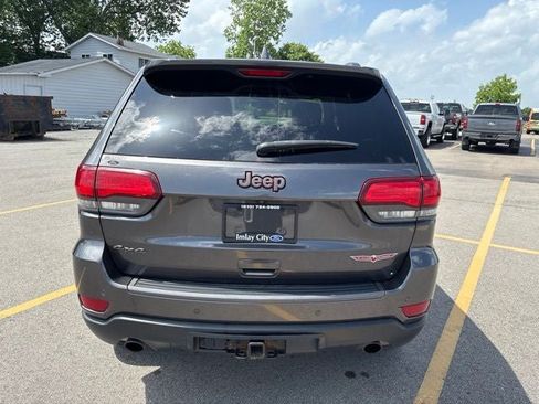 Used 2017 Jeep Grand Cherokee Trailhawk AWD/4WD image 14