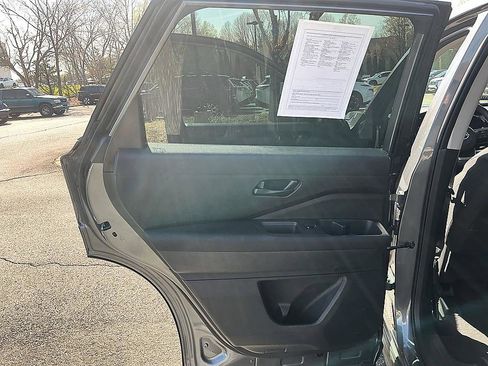 Certified 2025 Nissan Pathfinder SV image 22