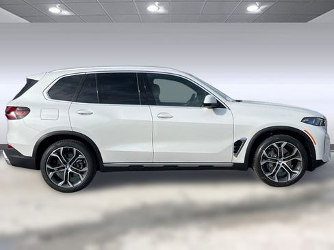 New 2026 BMW X5 xDrive40i image 8