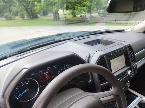 Used 2019 Ford Expedition XLT w/ Equipment Group 202A RWD image 23