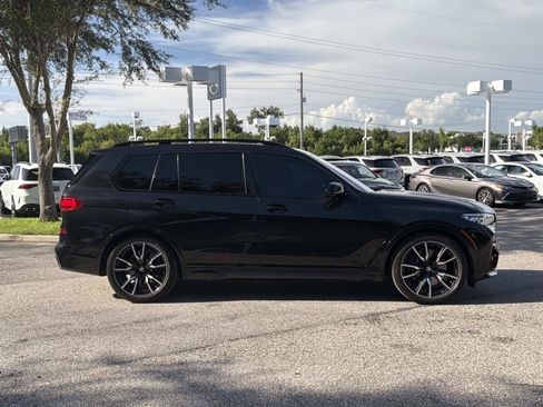 Used 2022 BMW X7 xDrive40i w/ M Sport Package AWD/4WD image 2
