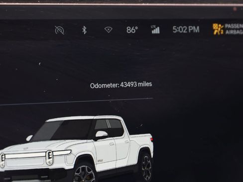 Used 2022 Rivian R1T Adventure image 51