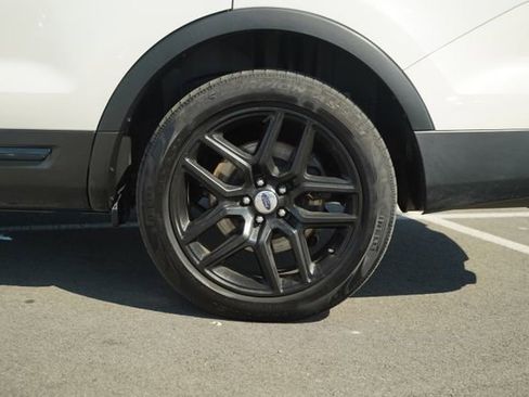 Used 2016 Ford Explorer Sport w/ Equipment Group 401A image 39