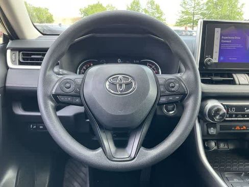 Certified 2025 Toyota RAV4 XLE FWD image 19