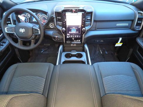 New 2026 RAM 2500 Big Horn AWD/4WD image 27