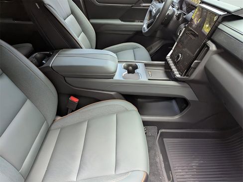 New 2026 GMC Acadia AT4 w/ Super Cruise Package image 19