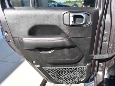 Used 2019 Jeep Wrangler Unlimited Rubicon AWD/4WD image 37
