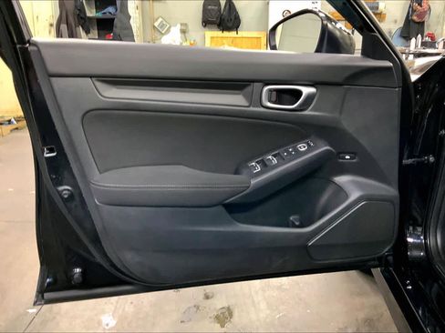 Used 2023 Honda Civic Sport image 21