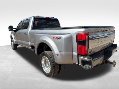 Used 2024 Ford F450 Platinum w/ FX4 Off-Road Package image 5