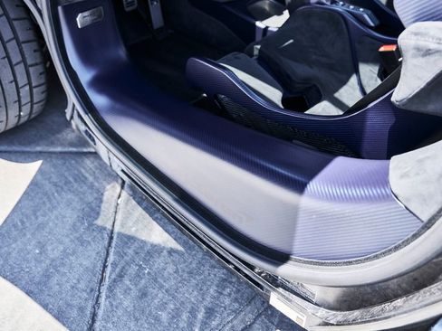 Used 2019 McLaren Senna RWD image 43