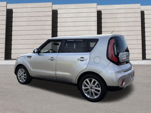 Used 2019 Kia Soul + FWD image 3