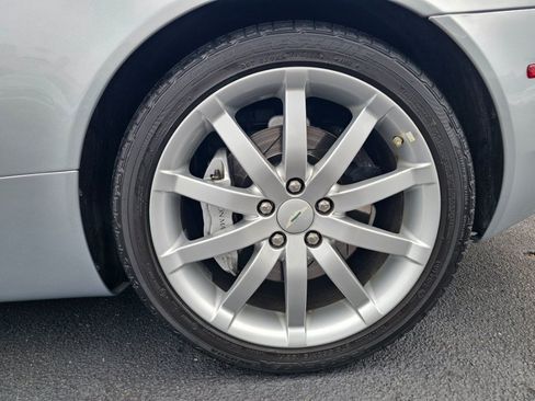 Used 2005 Aston Martin DB9 Coupe RWD image 37