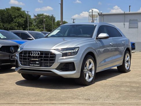 Certified 2023 Audi Q8 Prestige AWD/4WD image 6