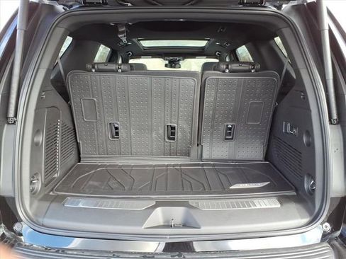 New 2026 Chevrolet Tahoe Z71 w/ Comfort Package AWD/4WD image 4