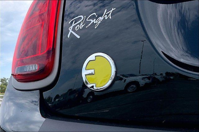 Used 2023 MINI Cooper SE w/ MINI Resolute Edition FWD image 22
