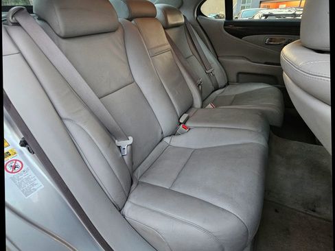 Used 2007 Lexus LS 460 image 20