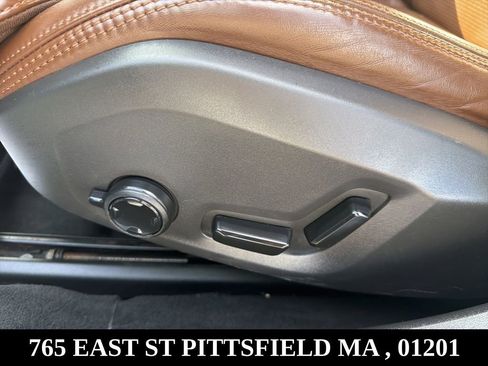 Used 2018 Volvo S90 T6 Inscription image 15