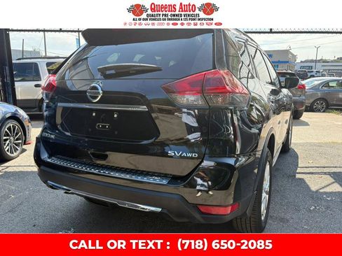Used 2018 Nissan Rogue SV image 9