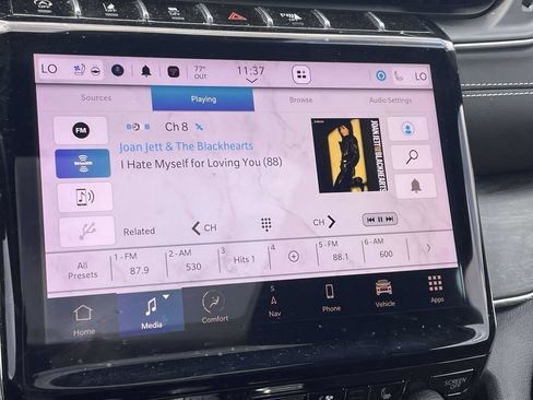 Certified 2023 Jeep Grand Cherokee Overland AWD/4WD image 38